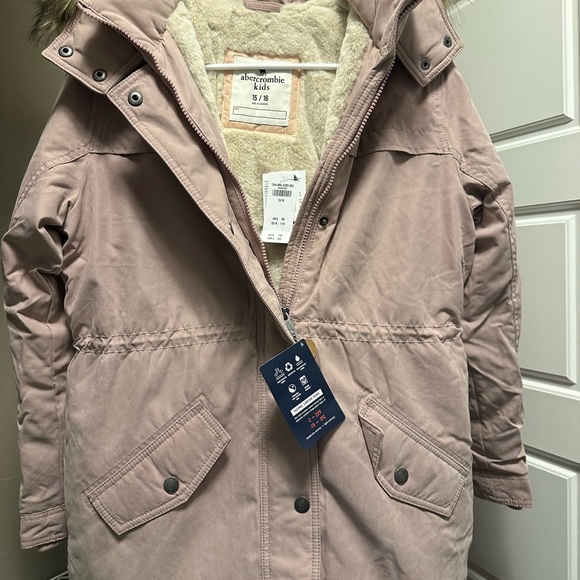 Abercrombie Kids Girls Winter Jacket - Picture 4 of 4